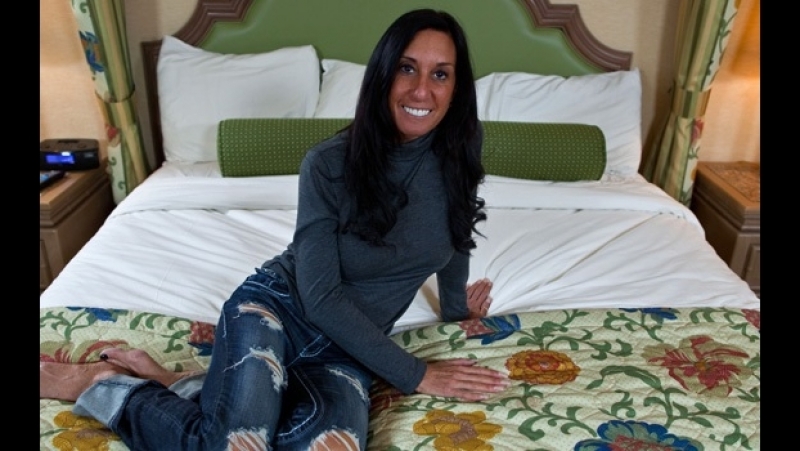 MomPOV: Sydney – 52 Year Old Cheating Wife